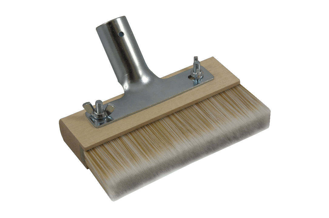 Der Flächenstreicher eignet sich perfekt für das Öl unserer Terrassendielen aus Bambus mit der XL Breite von 20cm.