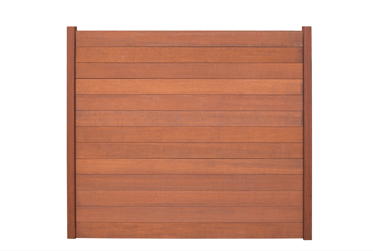 Das Bambus Sichtschutzelement aus Bambus von aMBooo als Anfangselement mit 2 Pfosten.