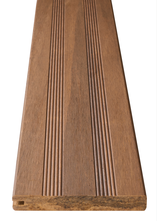 Die Start - Abschlussdiele mit einer Nut in der Farbe White oak.
