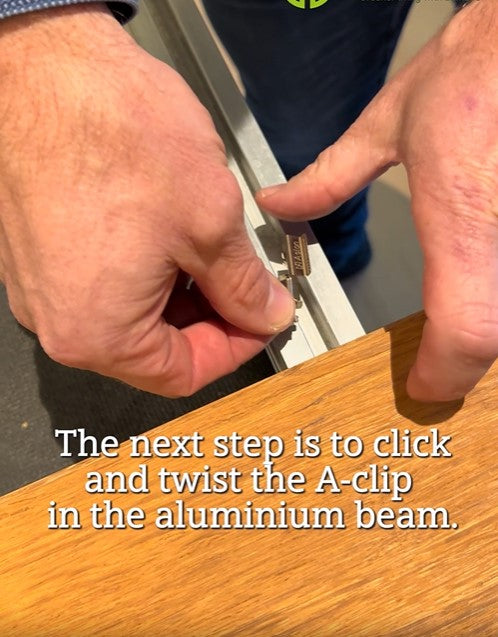 Die Montage der aMbooo Closed Decking Bambusdielen.